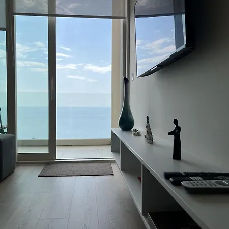 Karina - Luxury Getaway With Pool & Jacuzzi * Dhërmi