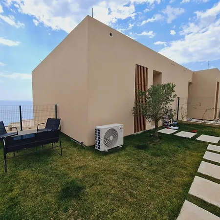 Karina - Luxury Getaway With Pool & Jacuzzi * Dhërmi